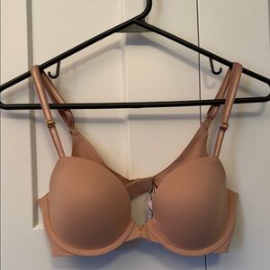 Victoria's Secret Smooth Nude lined demi bra